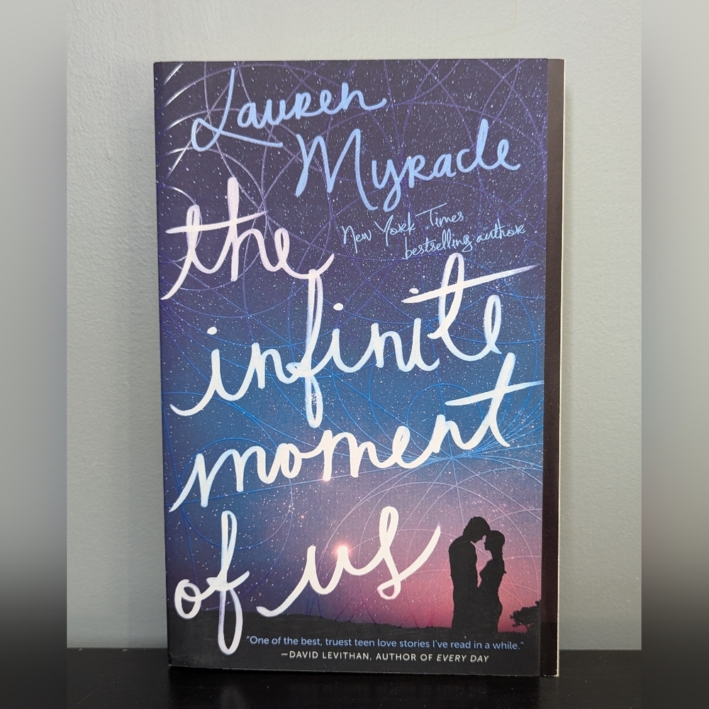 4/$10 📚 The Infinite Moment Of Us By‎ Lauren Myracle